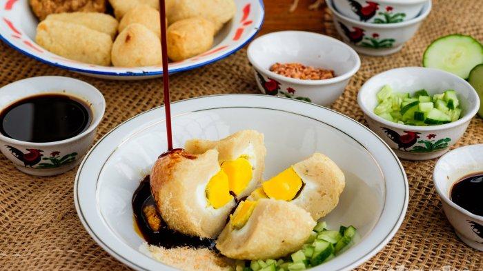 Bumbu Dapur | Resep Pempek Kapal Selam Isi Telur Ayam, Enak dan Bergizi